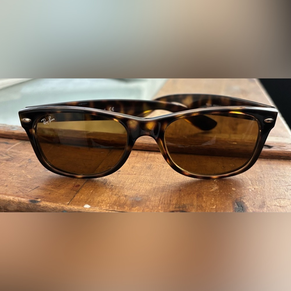 Ray-Ban New Wayfarer RB2132 Tortoise Shell Sunglasses